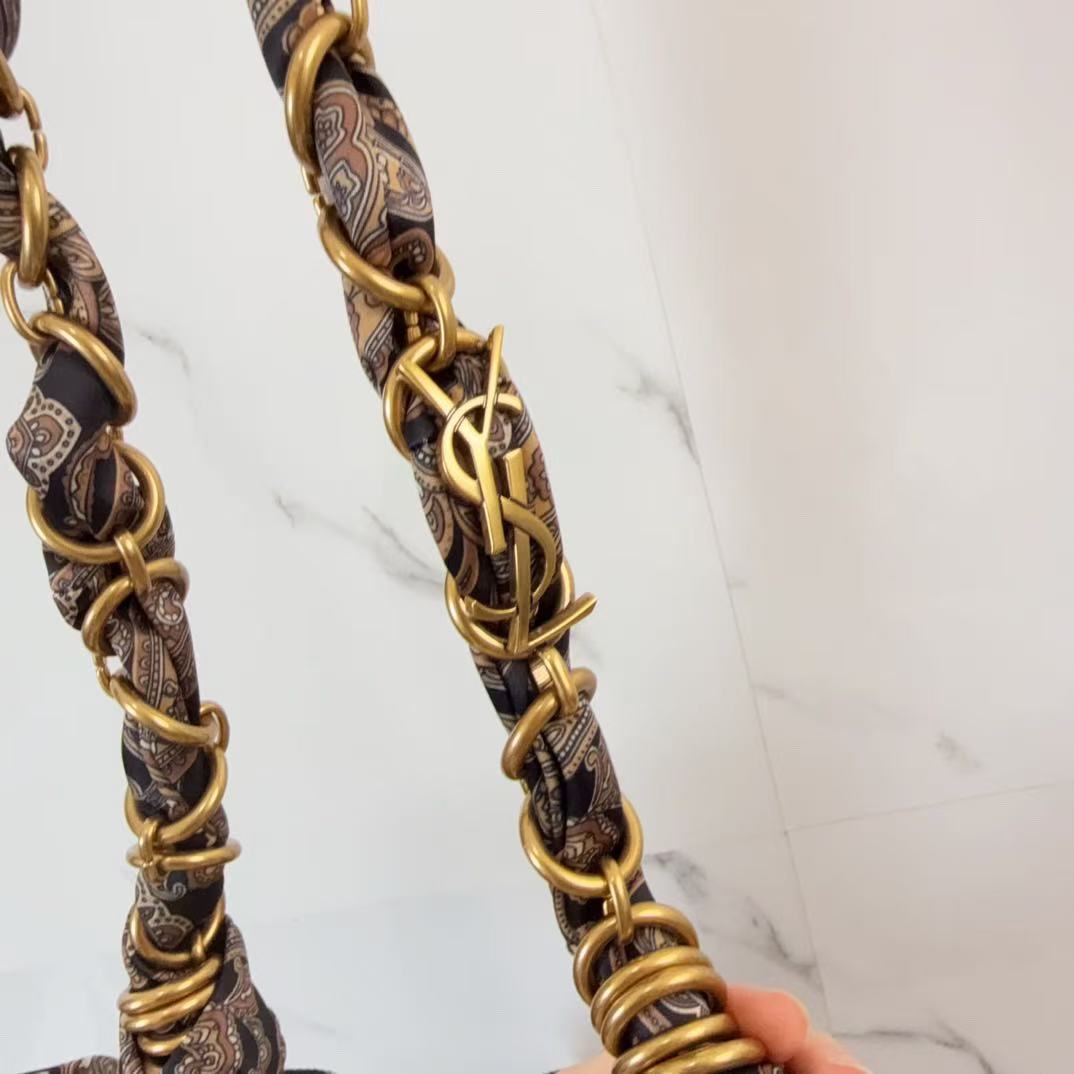 Saint Laurent サンローラン アマリア（シルクツイル）