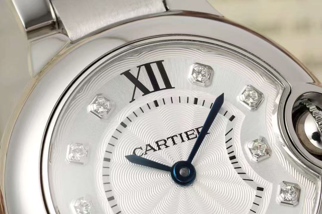 Cartier Ballon Bleu de Cartier watch バロン ブルー ドゥ カルティエ ウォッチ