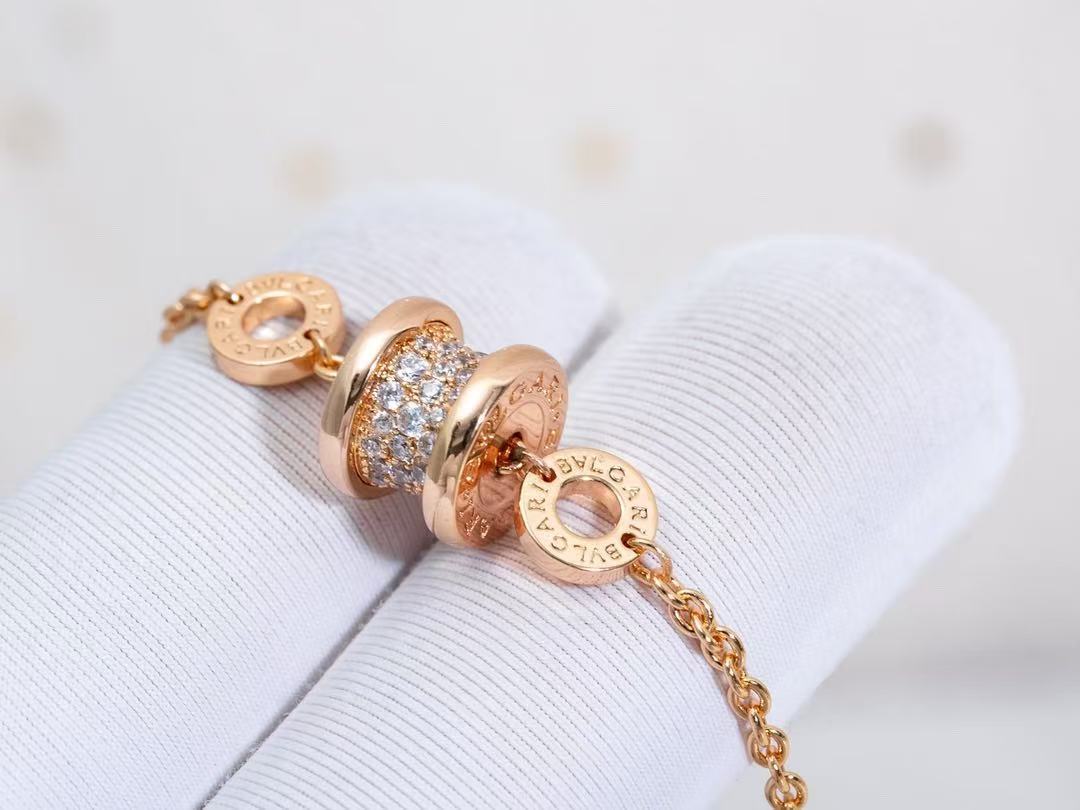 Bvlgari ビー・ゼロワン ブレスレット