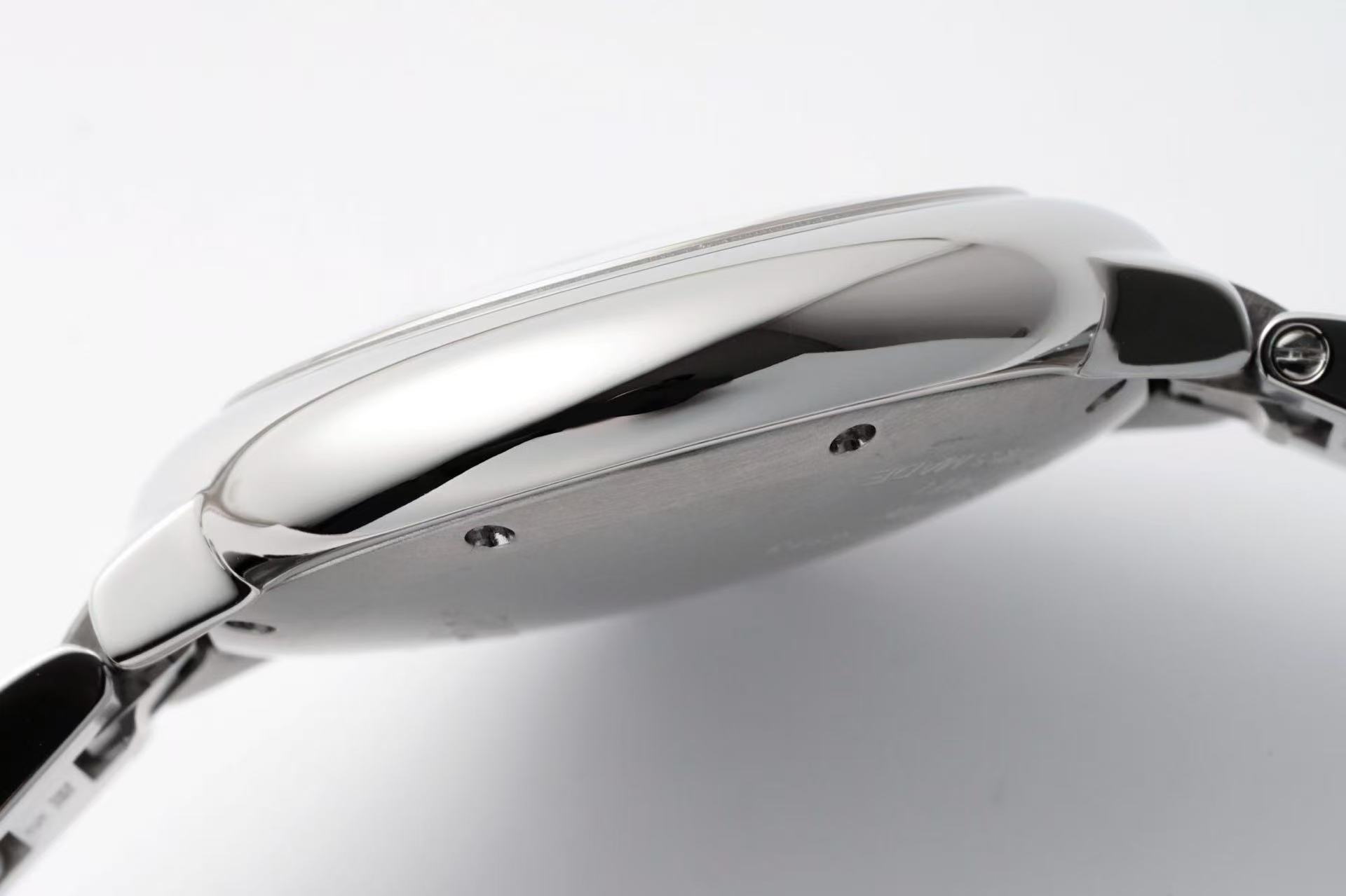 Cartier Ballon Bleu de Cartier watch バロン ブルー ドゥ カルティエ ウォッチ