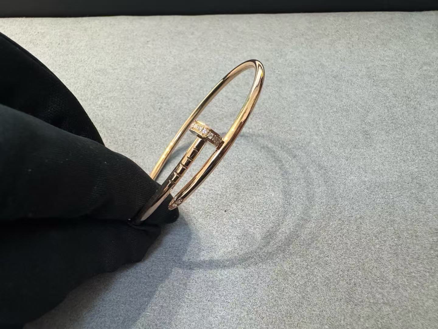 Cartier ジュスト アン クル ブレスレット  スモールモデル ダイヤモンド