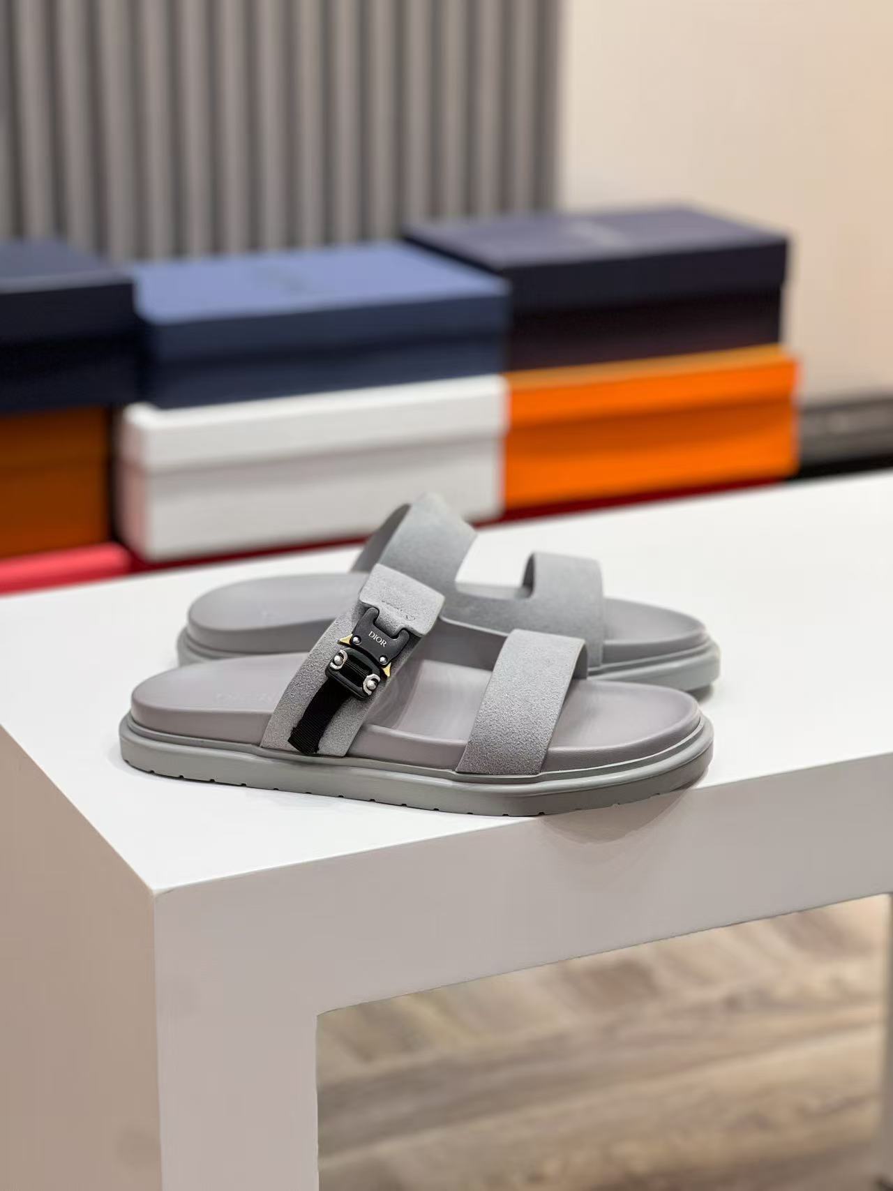 Dior Aqua サンダル