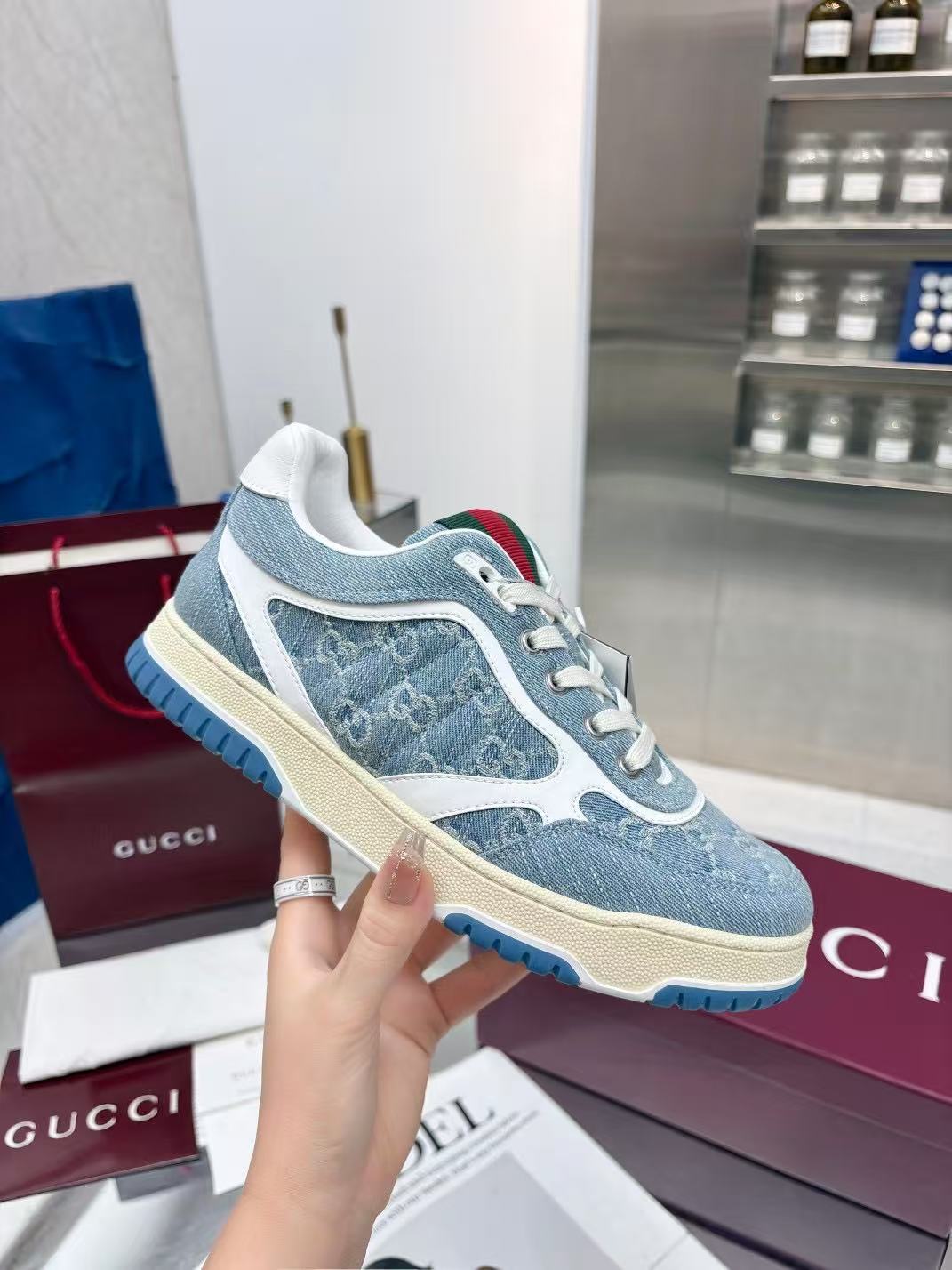 GUCCI 〔グッチ リウェブ〕メンズ スニーカー