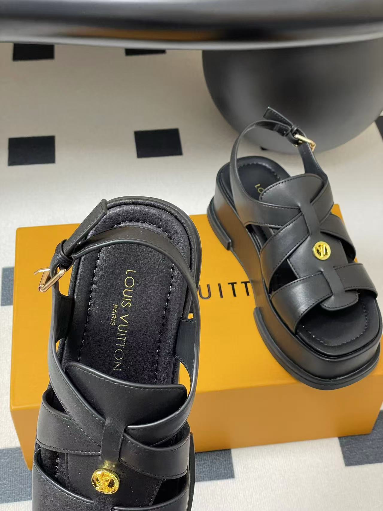 Louis vuitton マヤ サンダル