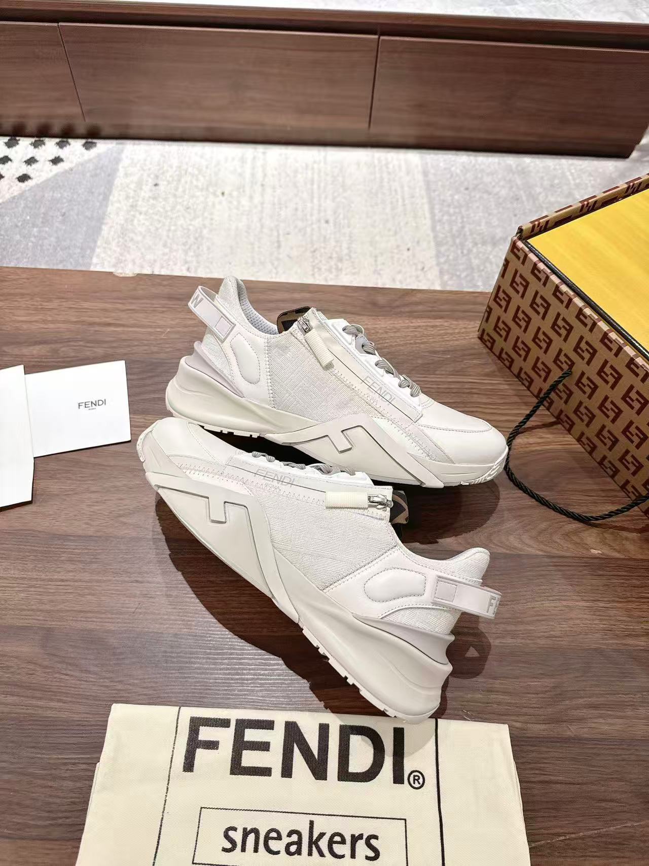 Fendi フェンディ フロー スニーカー
