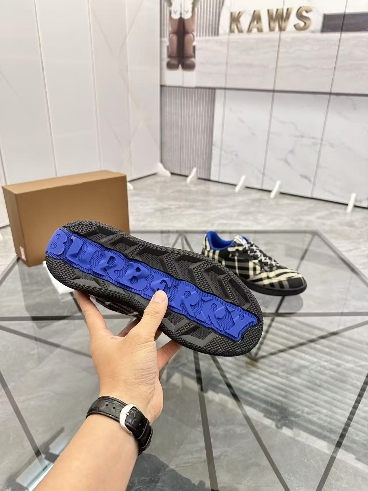 Burberry チェック テラススニーカー