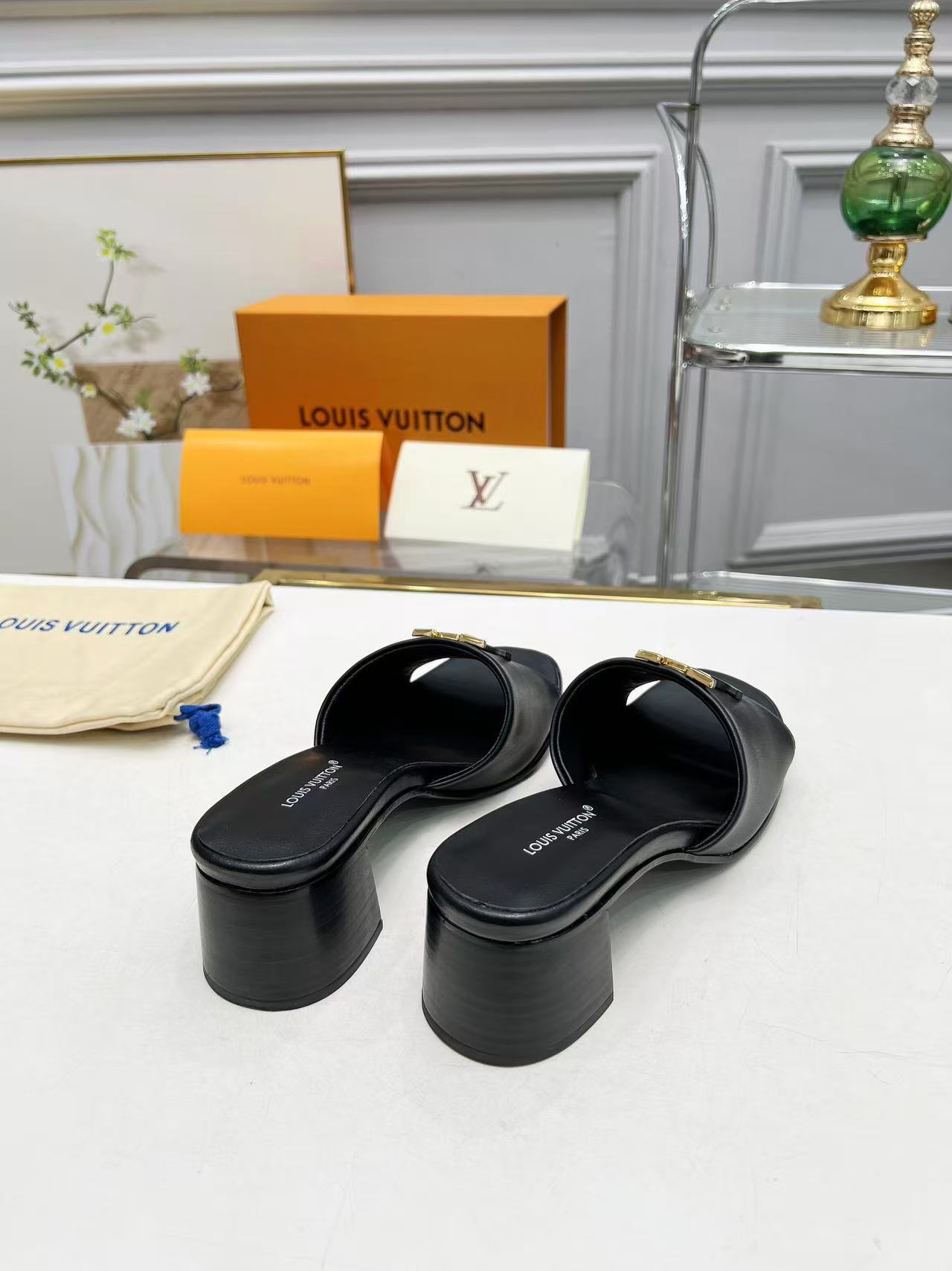 Louis vuitton マレ ミュール