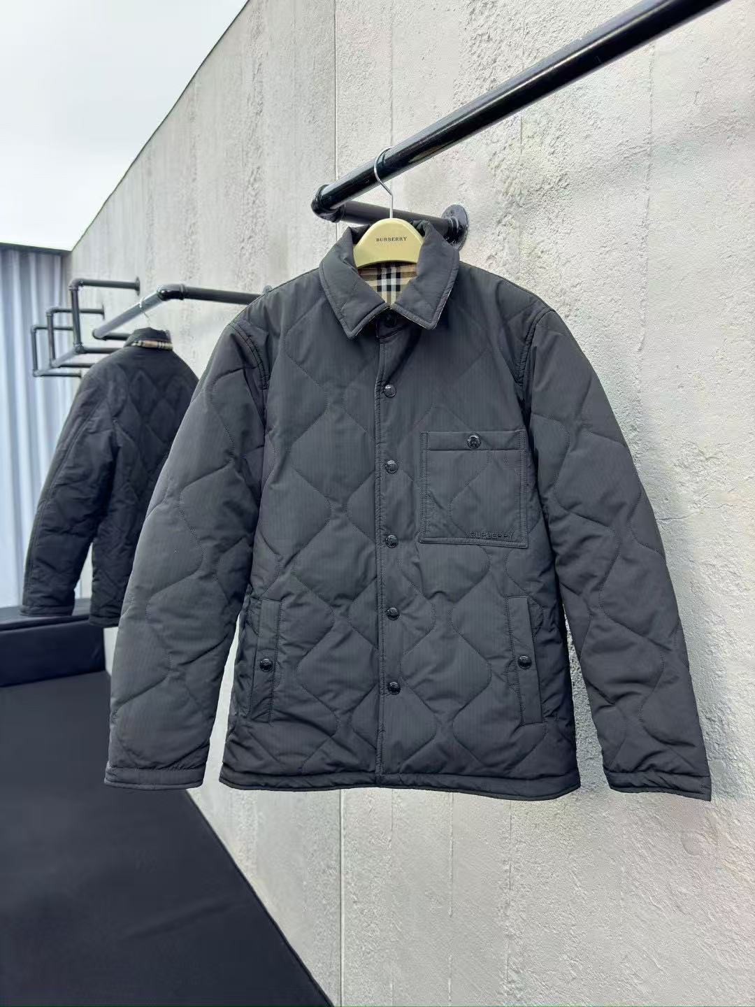 Burberry リバーシブル キルティング ナイロン オーバーシャツ