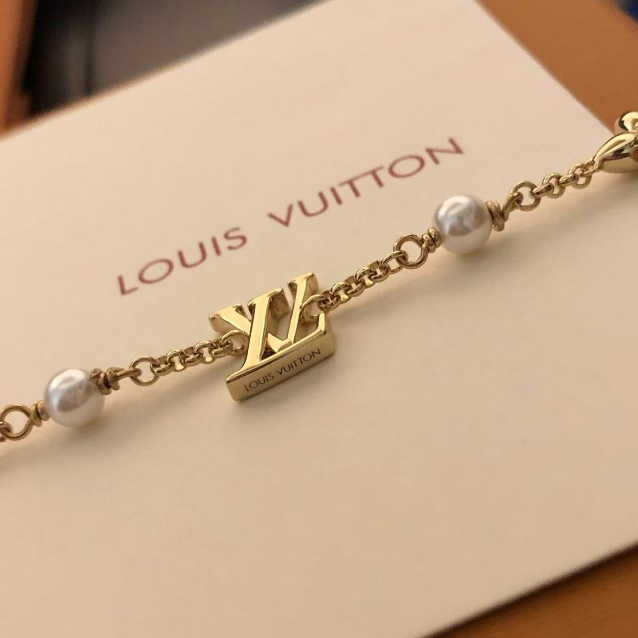 Louis vuitton ブレスレット･LV ハート