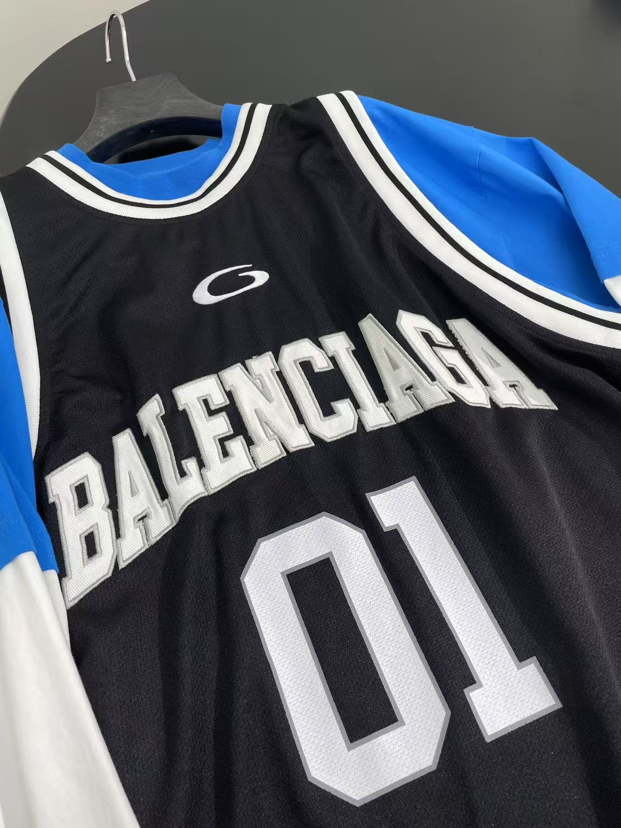 Balenciaga ブラック/ホワイト の メンズ BASKETBALL SERIES - レイヤード ロングスリーブ Tシャツ