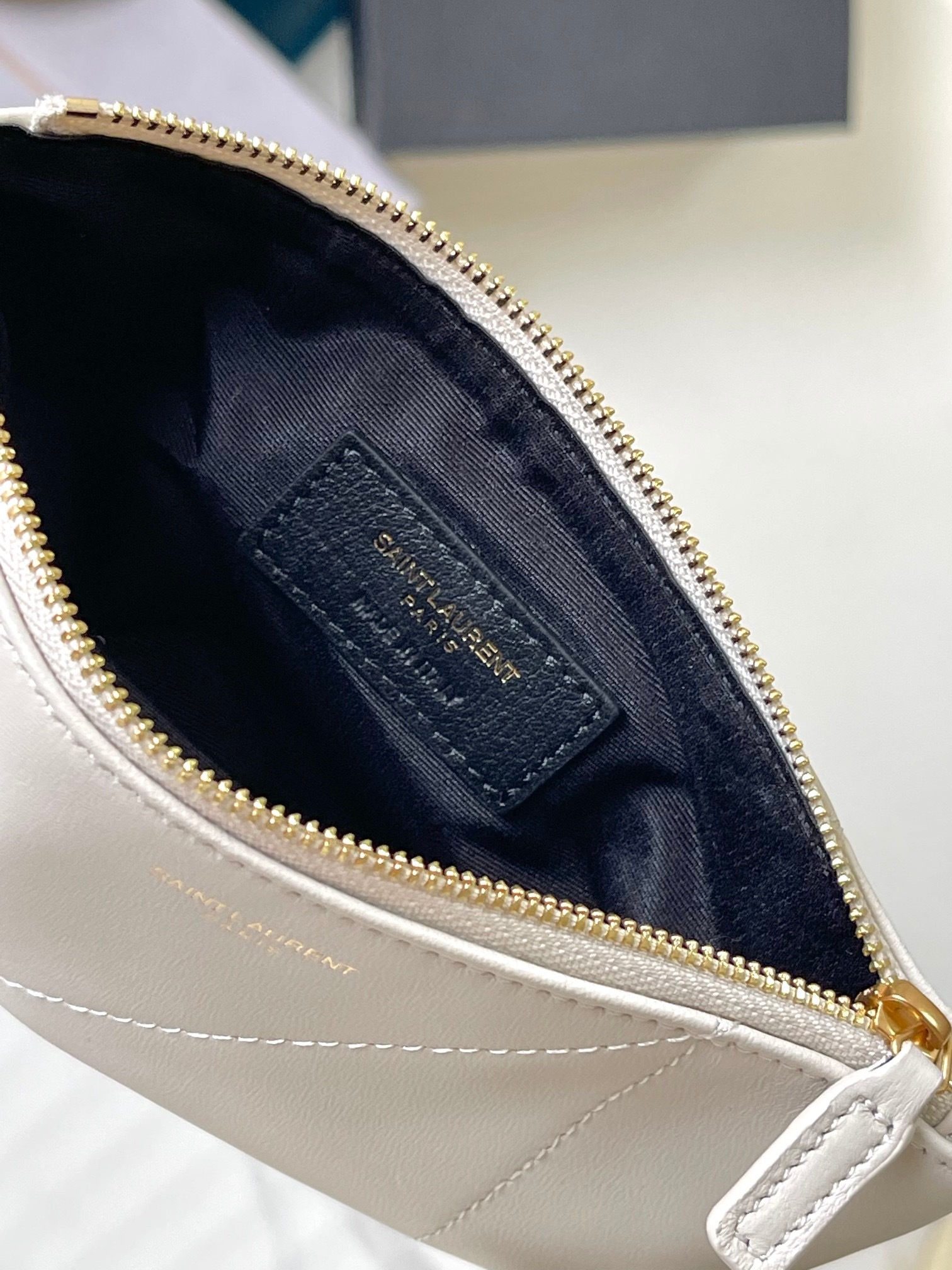 Saint Laurent サンローラン ジェイミー ショッピング スモール（ラムスキン）