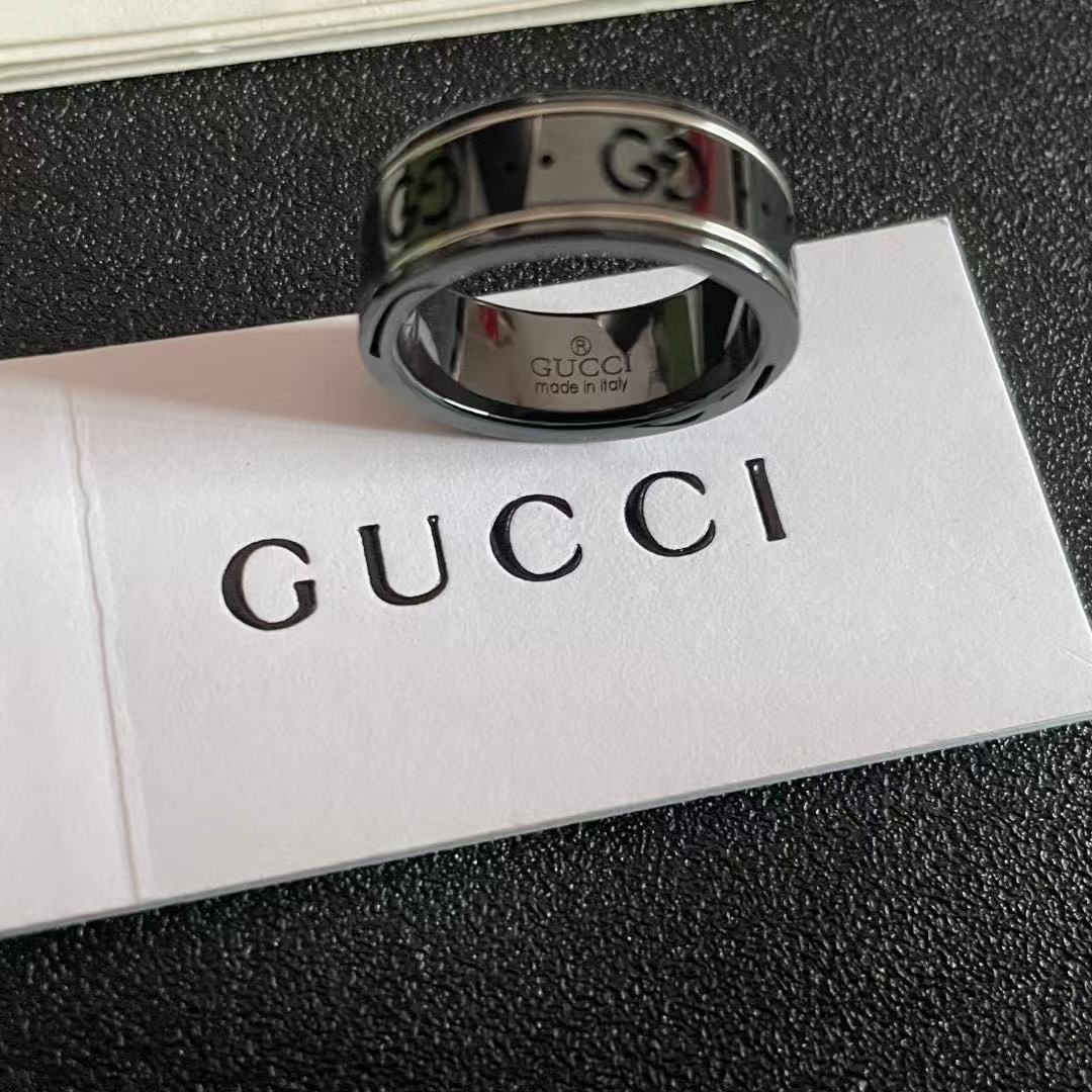 GUCCI オンライン限定 シンバンド ホワイトゴールド/ブラックコランダム