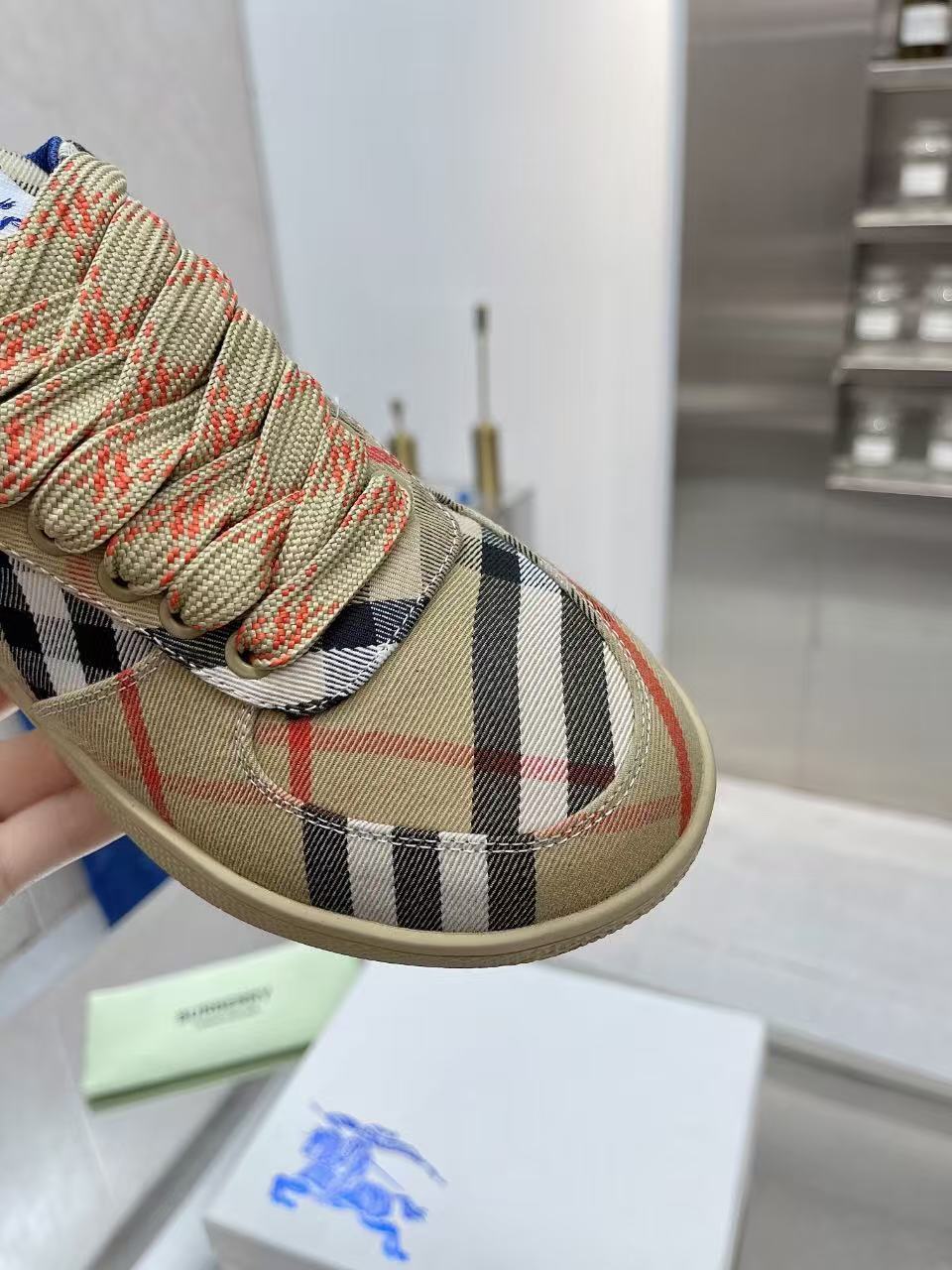 Burberry チェック テラススニーカー
