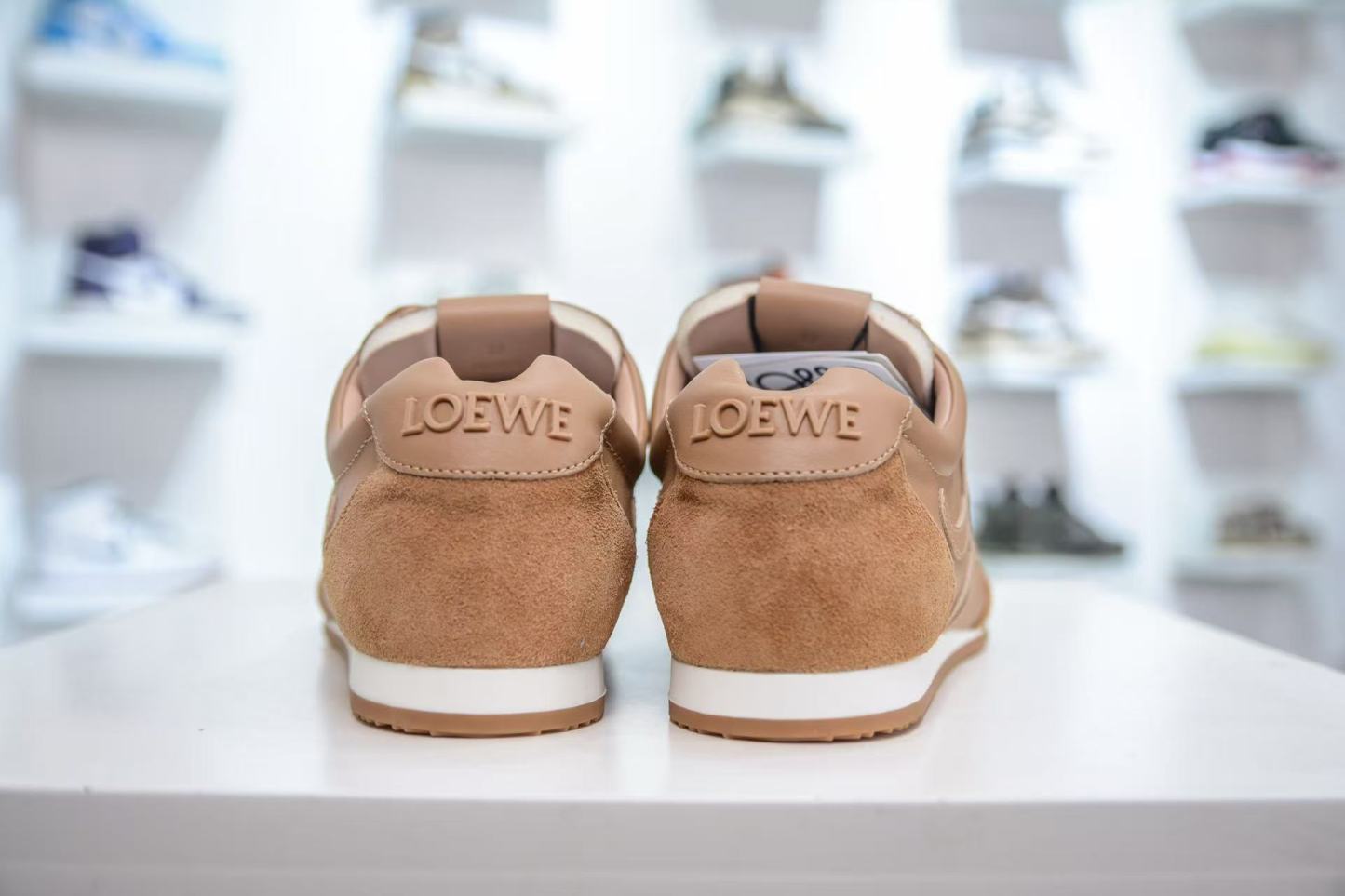 Loewe バレエランナー 2.0（ソフトカーフ）