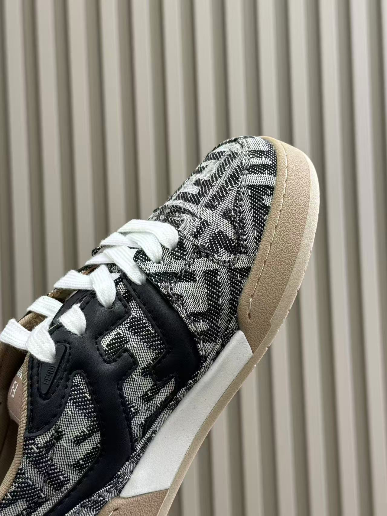 Fendi フェンディ マッチ スニーカー