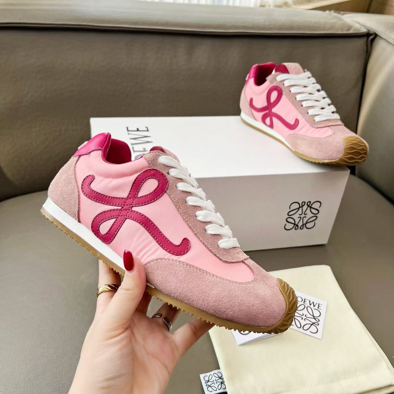 Loewe バレエランナー 2.0（ナイロン&カーフ）