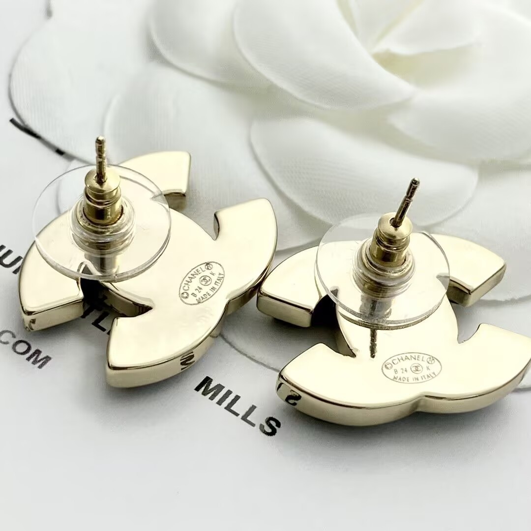 CHANEL COCOピアス