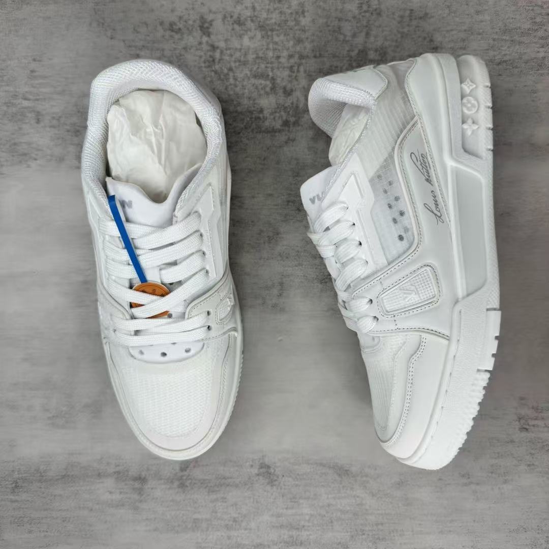 LV トレイナー スニーカー