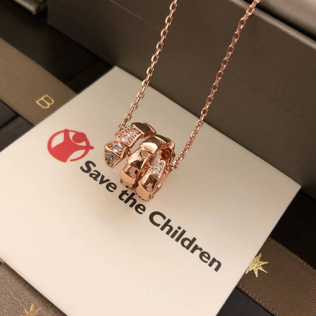 セルペンティ ヴァイパー ネックレス