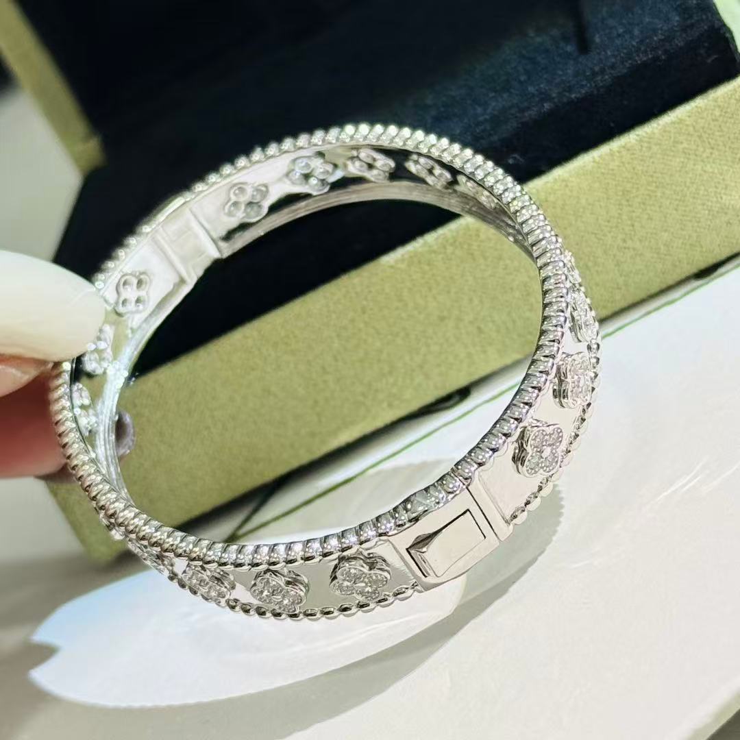 ペルレ クローバー ブレスレット、ミディアムモデル