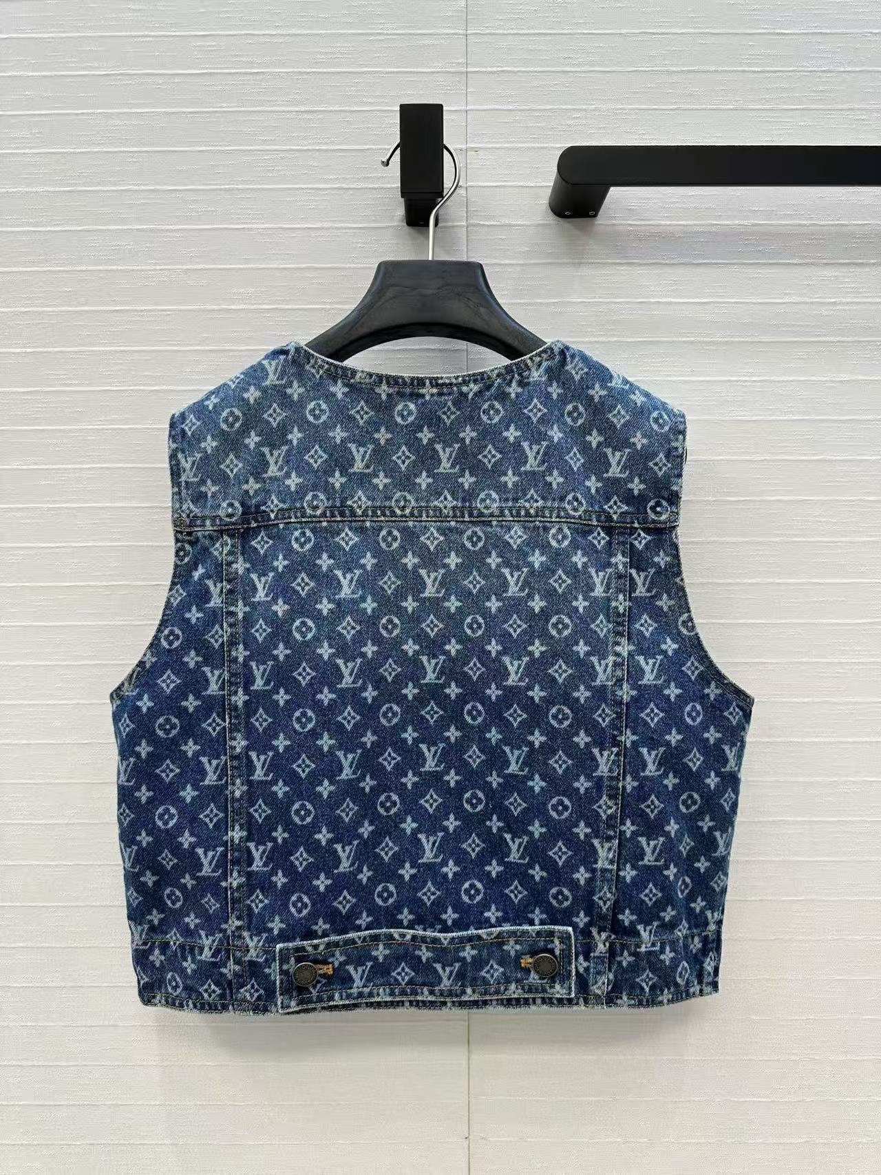 Louis vuitton スリーブレス モノグラム デニム ジャケット