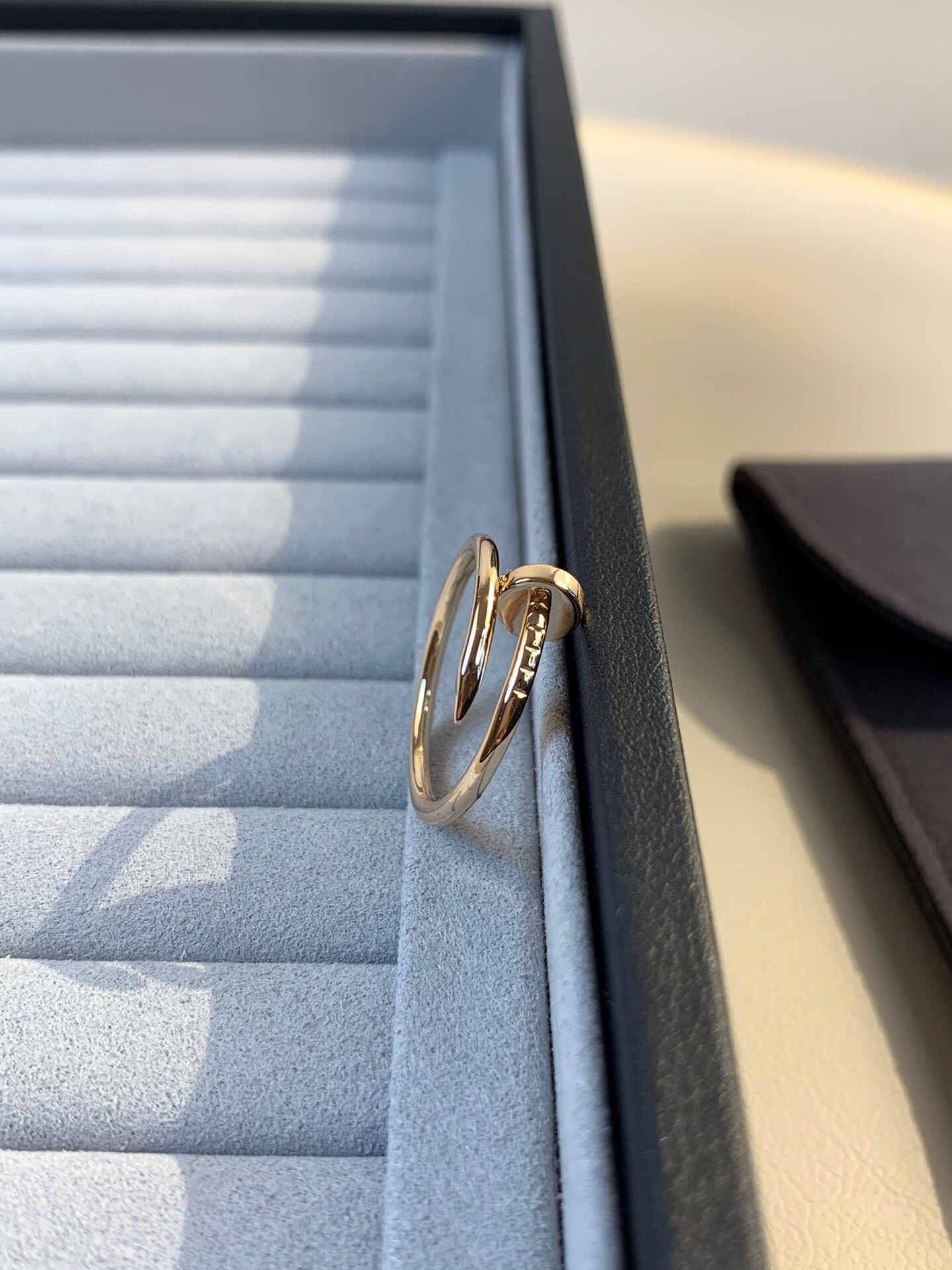 カルティエ Cartier ジュスト アン クル リング スモールモデル 釘