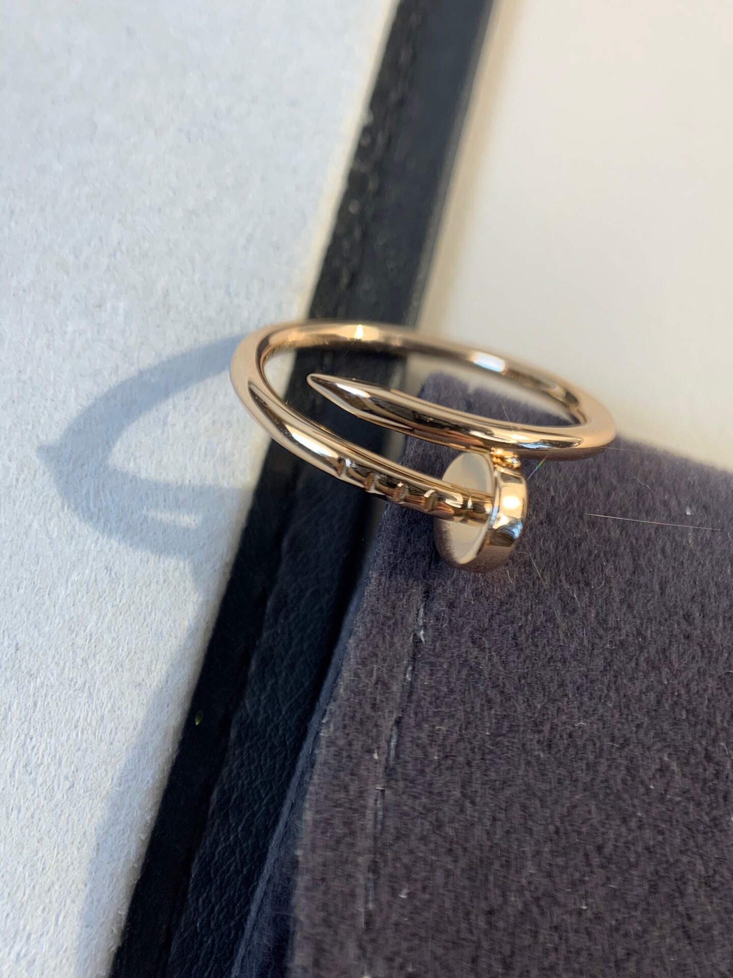 カルティエ Cartier ジュスト アン クル リング スモールモデル 釘