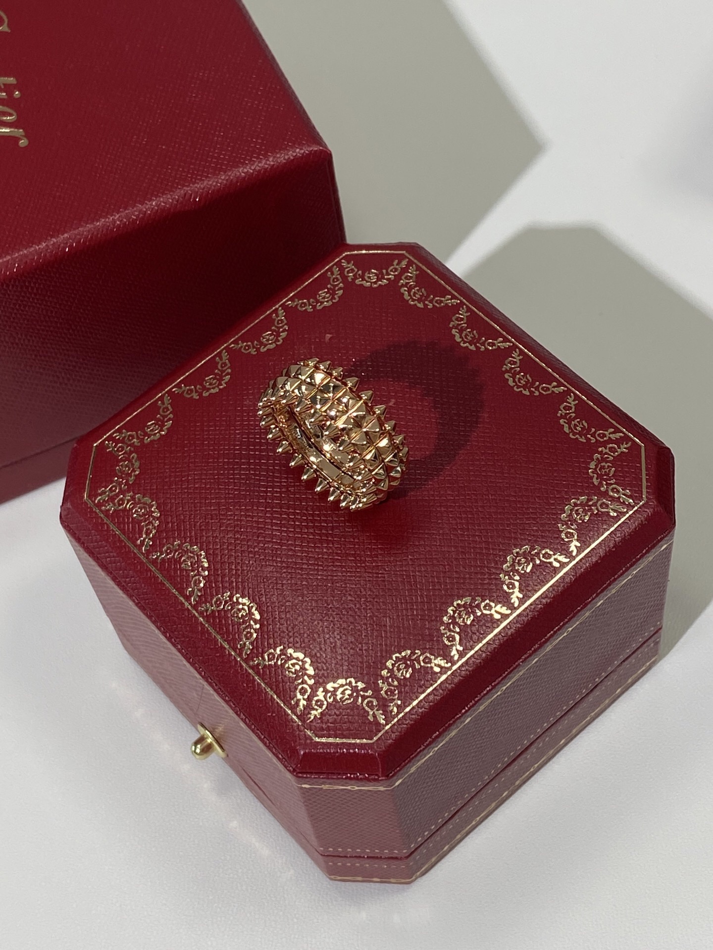 Clash de Cartier ring, double row クラッシュ ドゥ カルティエ リング、ダブル