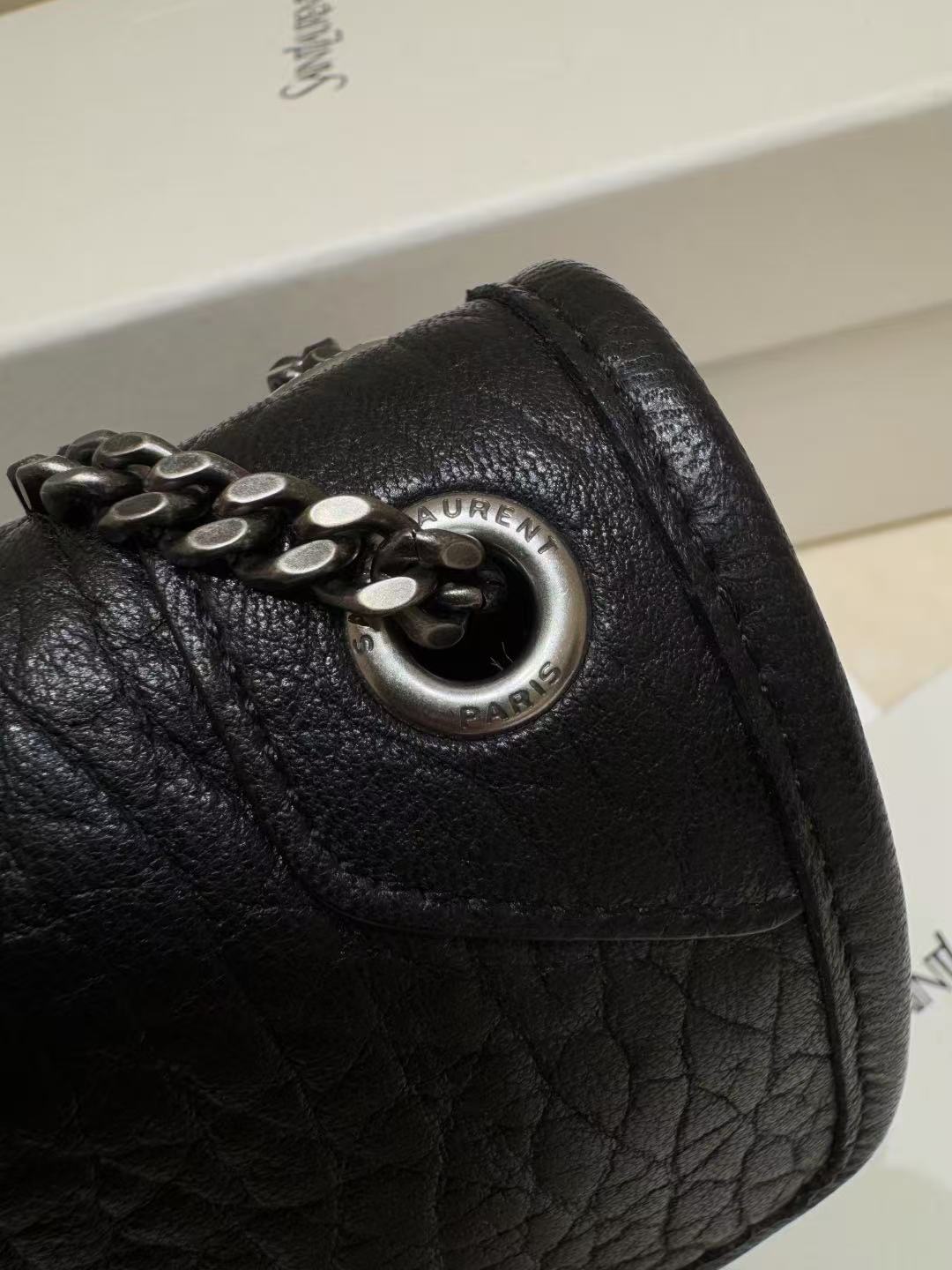  Saint Laurent サンローラン ニキ ミニ（グレインラムスキン）