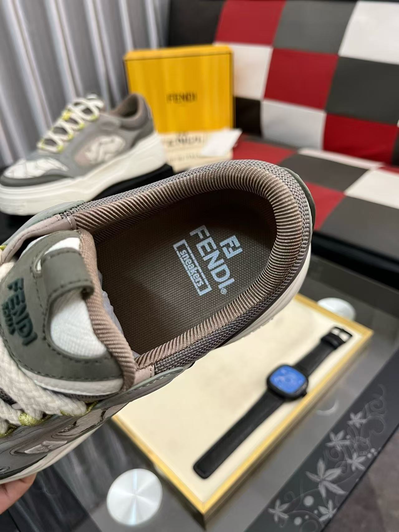 Fendi フェンディ フォース スニーカー