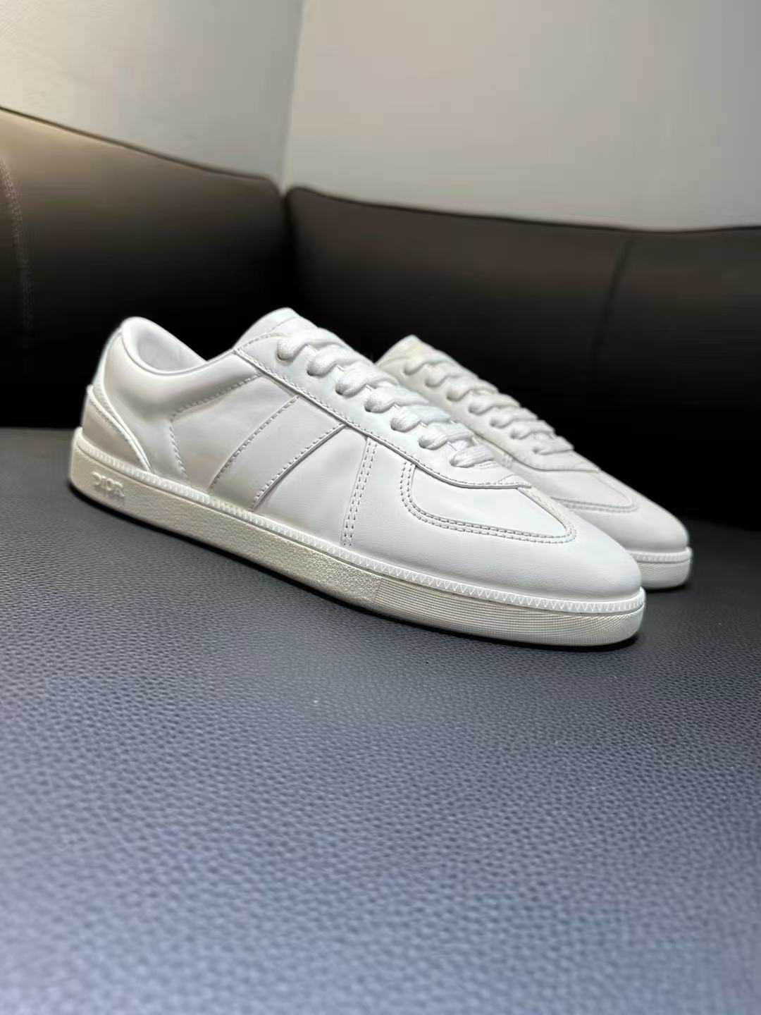 DIOR B01 マッチポイント スニーカー