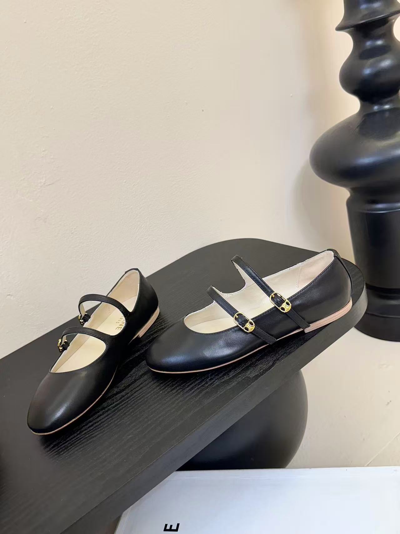 LES BALLERINES CELINE ダブルストラップ / ラムスキン