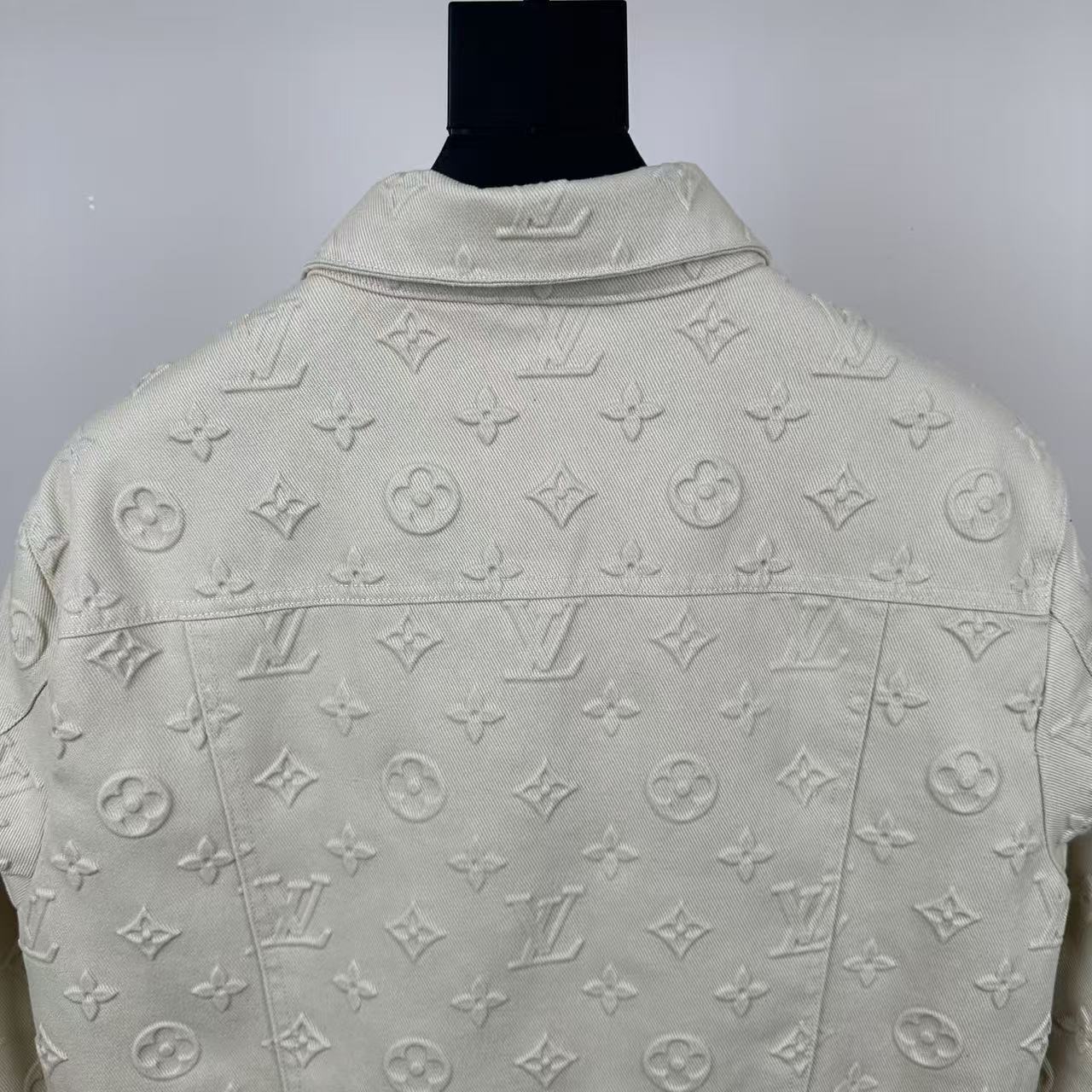 Louis vuitton モノグラムエンボスド デニムジャケット