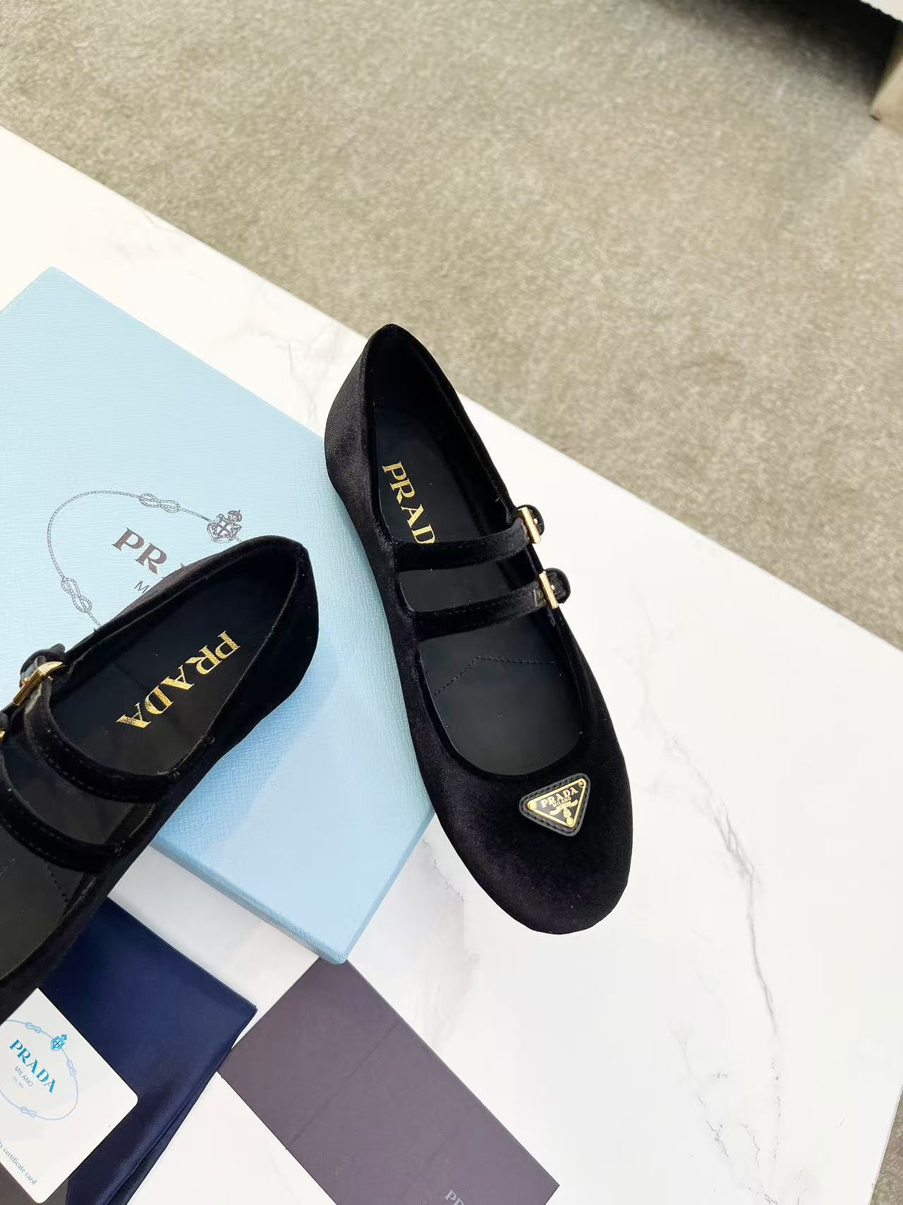 Prada ベルベット バレリーナ