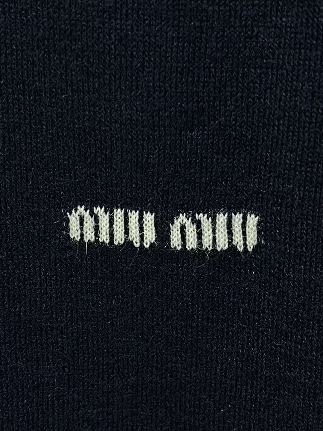 MIUMIU ウール クルーネック セーター