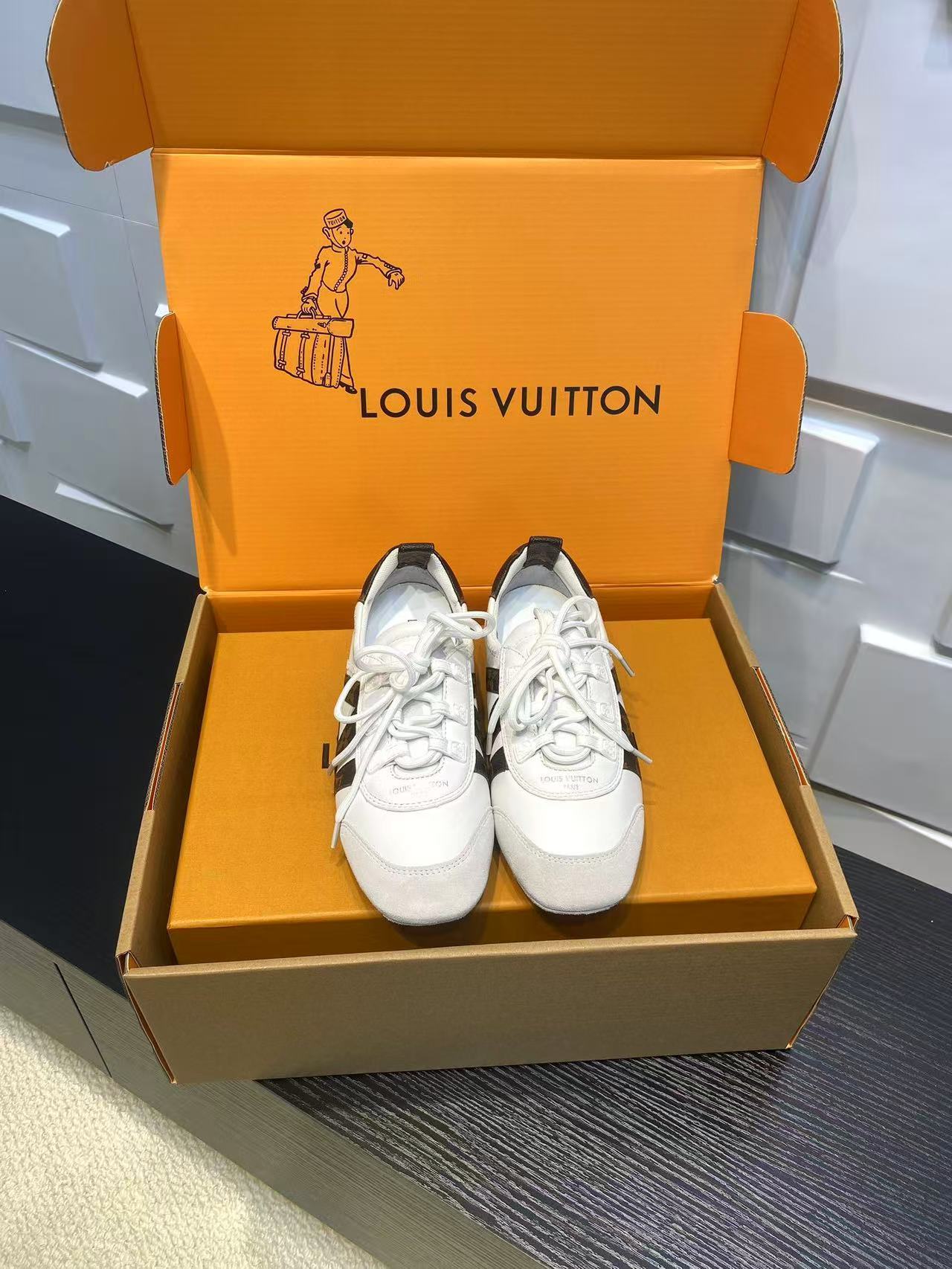 Louis vuitton スニーカリーナ