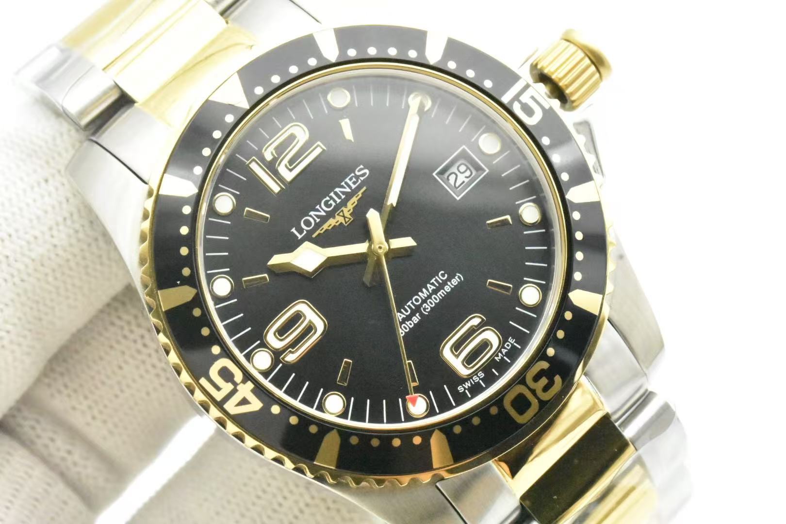 LONGINES  ロンジン  ハイドロコンクエスト, L3.742.3.56.7, 自動巻 ウォッチ, Ø 41.00 mm, ステンレススティール＆イエロー PVD.