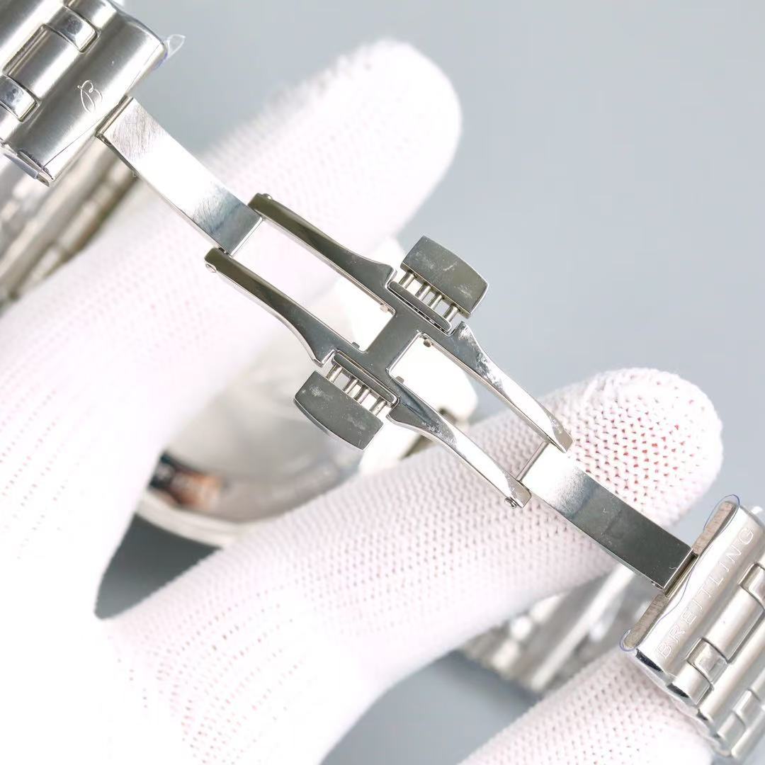 BREITLING  ブライトリング  クロノマット オートマチック GMT 40 ヤニス・アデトクンボ