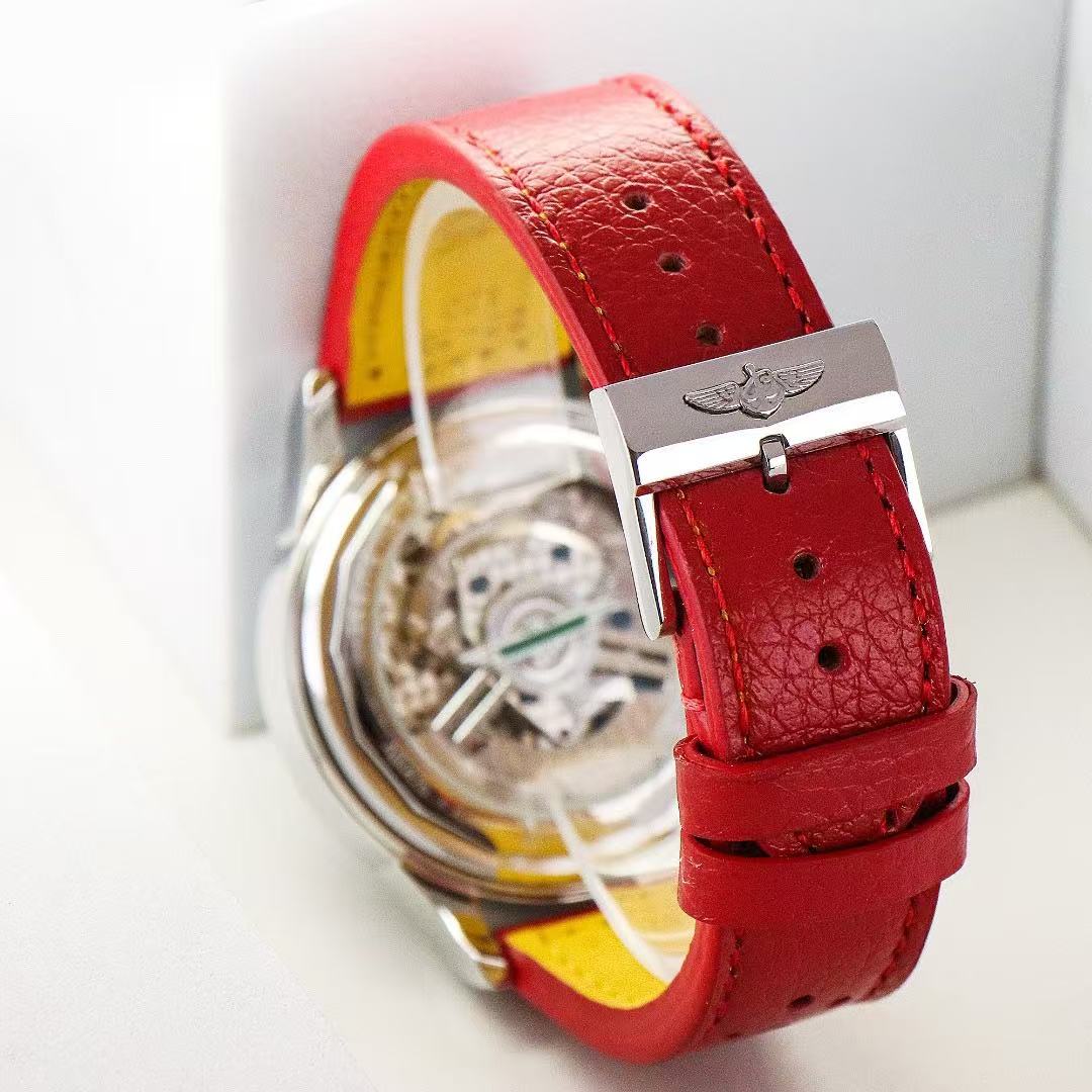  BREITLING  ブライトリング  トップタイム B01 フォード サンダーバード