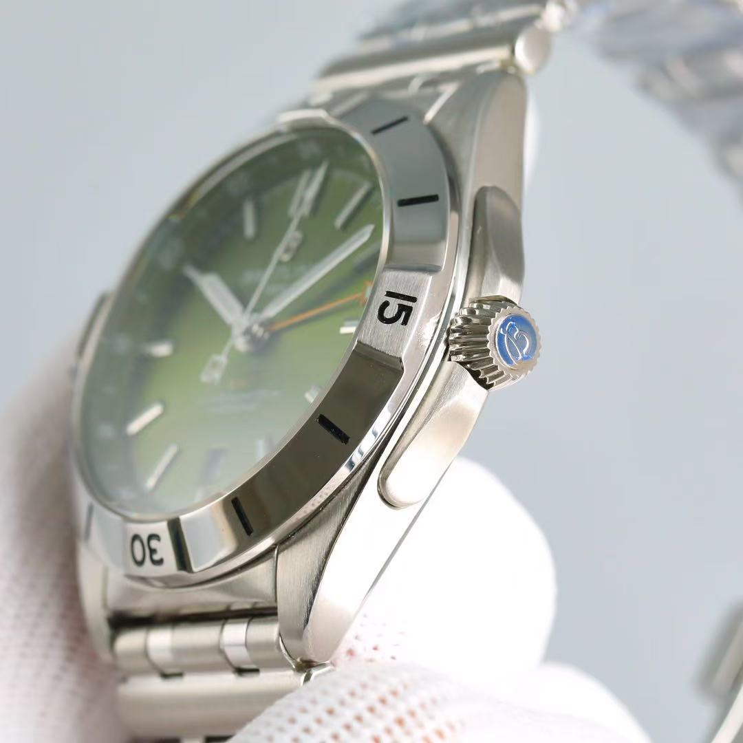 BREITLING  ブライトリング  クロノマット オートマチック GMT 40 ヤニス・アデトクンボ