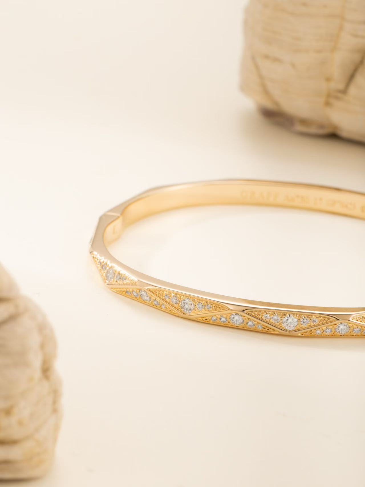 Graff ローレンス グラフ シグネチャー パヴェダイヤモンド バングル