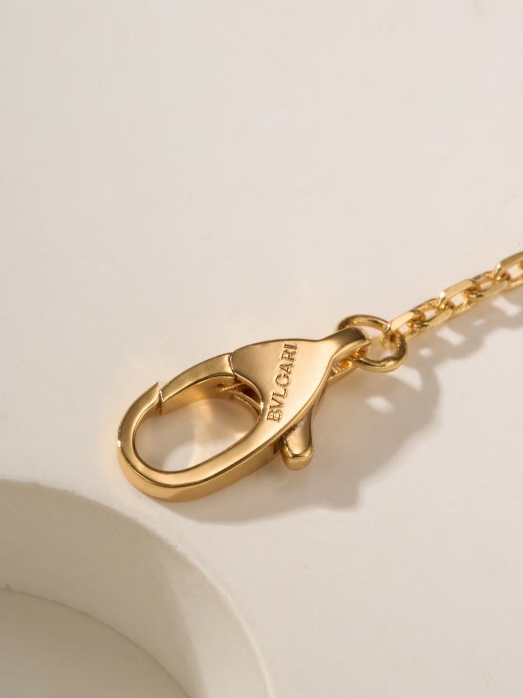 Bvlgari ディーヴァ ドリーム ブレスレット