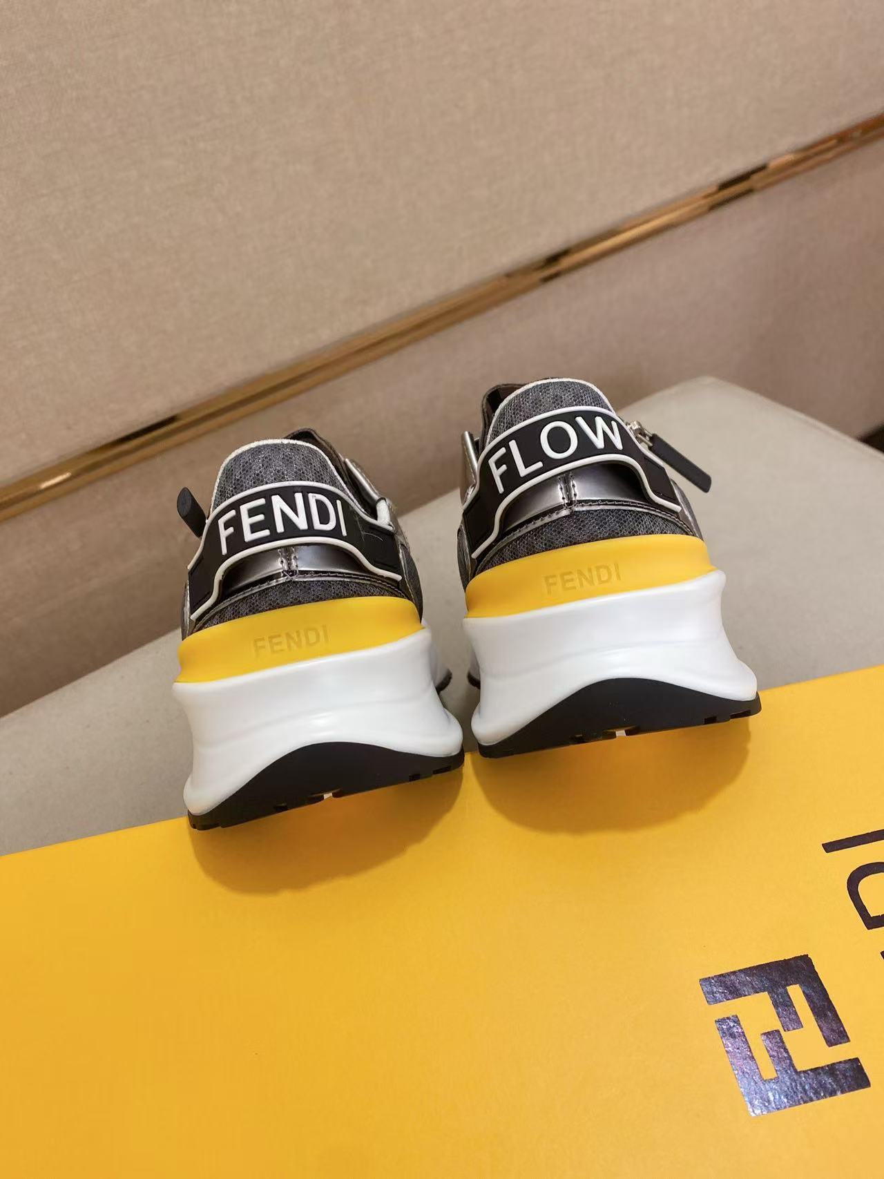 Fendi フェンディ フロー スニーカー