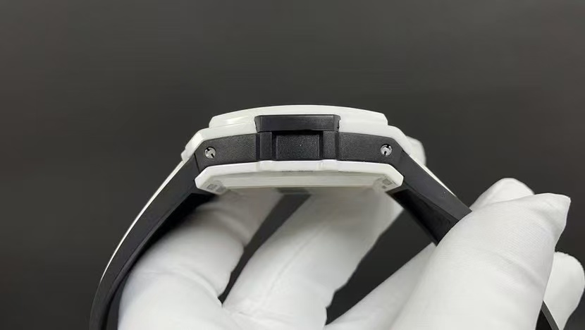 HUBLOT ウブロ ホワイトセラミック
