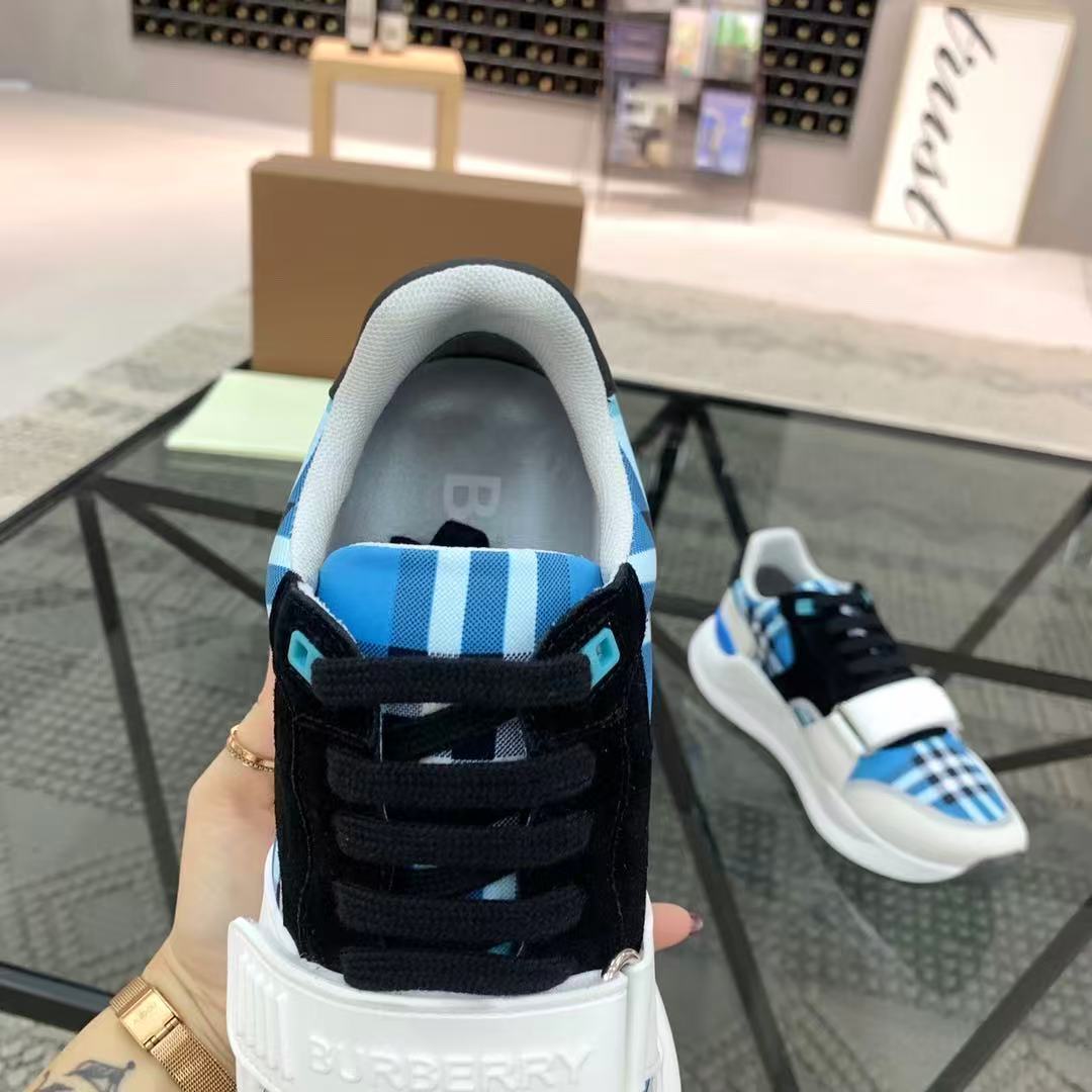 Burberry チェック ナイロンスニーカー