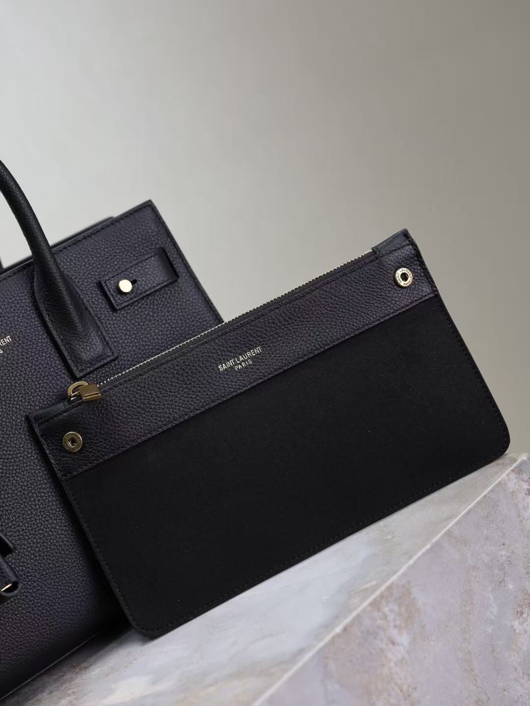 Saint Laurent サンローラン  サック ド ジュール ソフト ナノ（グレインレザー）