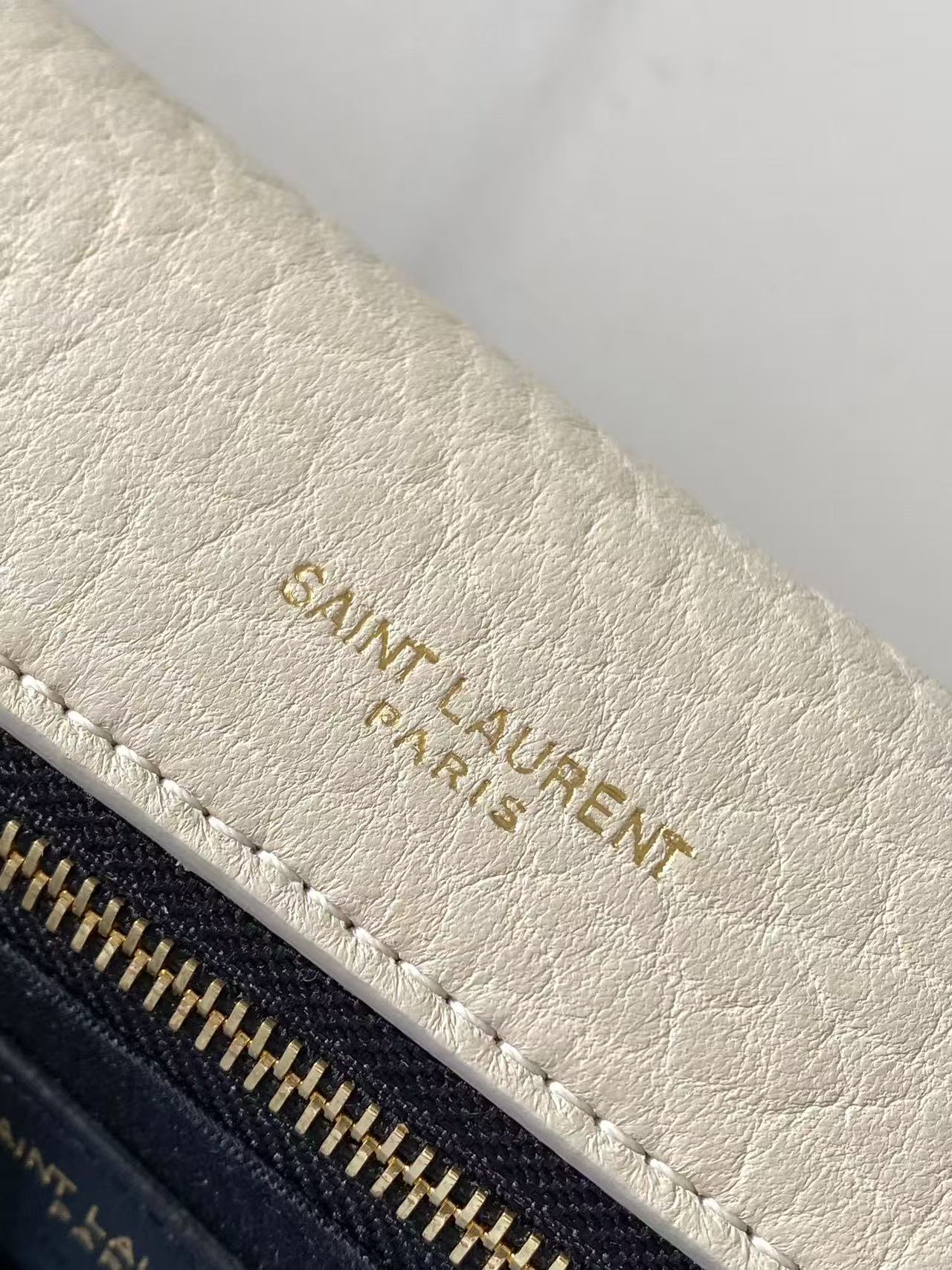 Saint Laurent サンローラン カリプソ ラージ（グレインラムスキン）