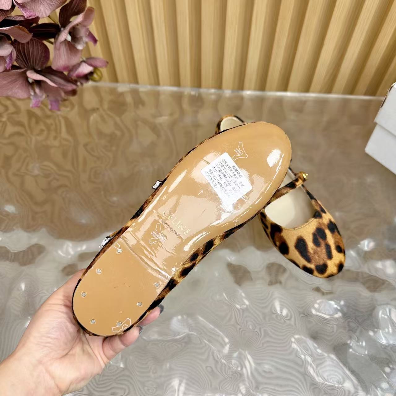 LES BALLERINES CELINE ダブルストラップ バレリーナ / レオパードプリント ヘアリーカーフスキン