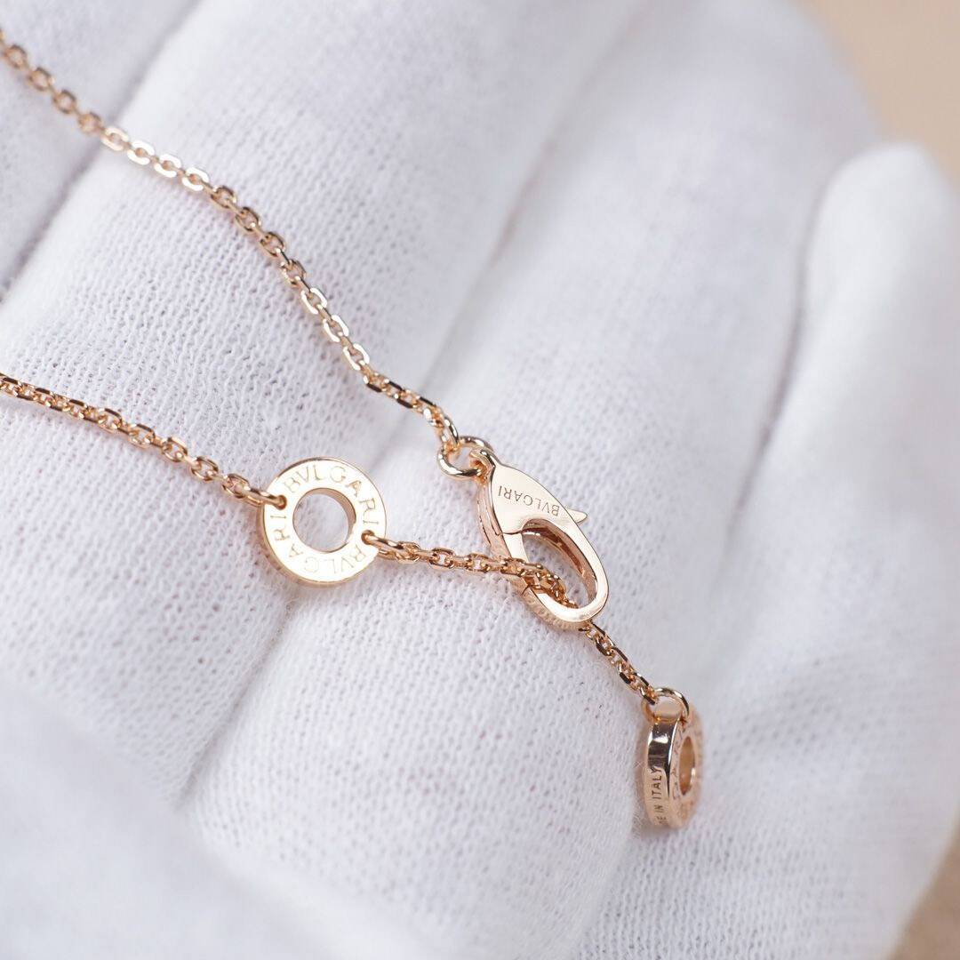 ディーヴァ ドリーム ネックレス