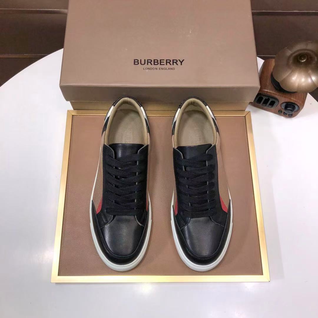 Burberry ハウスチェック＆レザー スニーカー